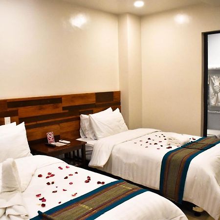 Hotel Lourdes Laoag Zewnętrze zdjęcie