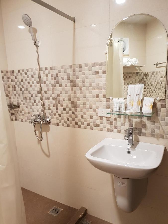 Hotel Lourdes Laoag Zewnętrze zdjęcie